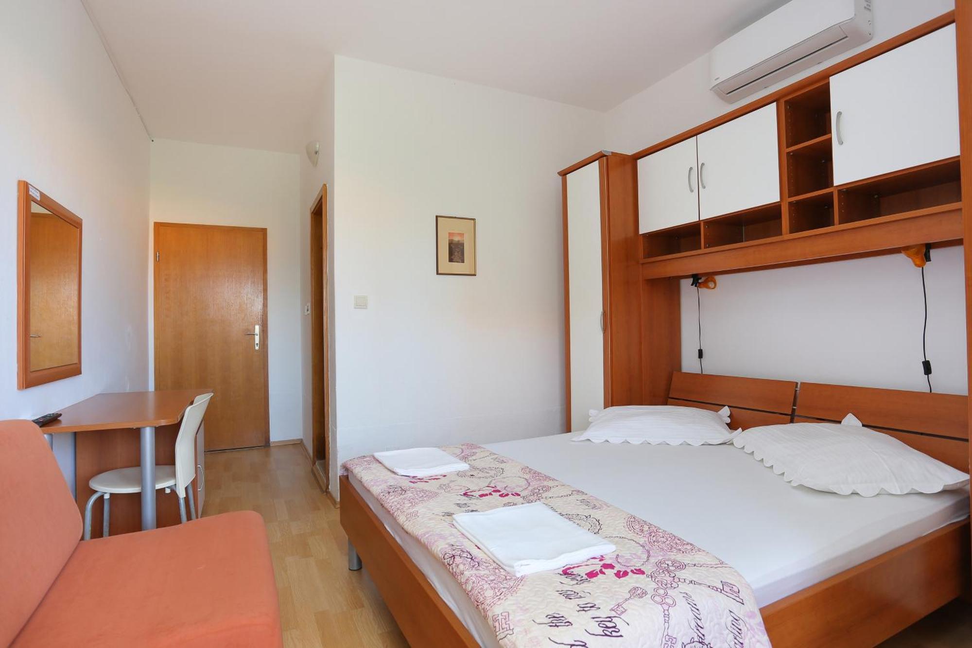 Apartments By The Sea Zivogosce - Blato, Makarska - 1057 Blato  Δωμάτιο φωτογραφία