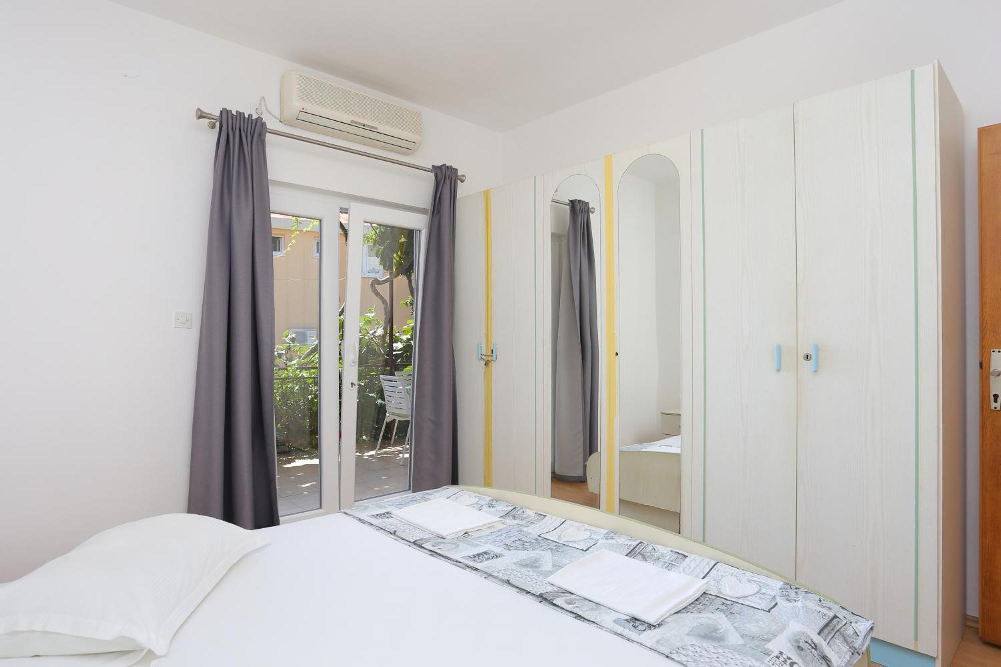 Apartments By The Sea Zivogosce - Blato, Makarska - 1057 Blato  Δωμάτιο φωτογραφία